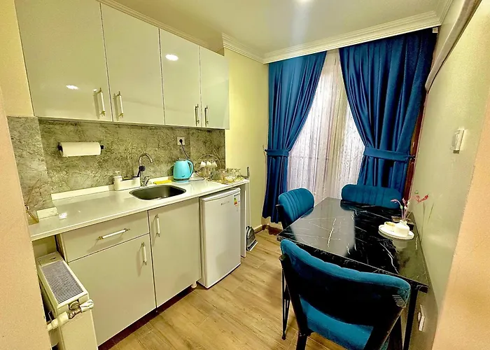 Golden La Vista Taksim 4*